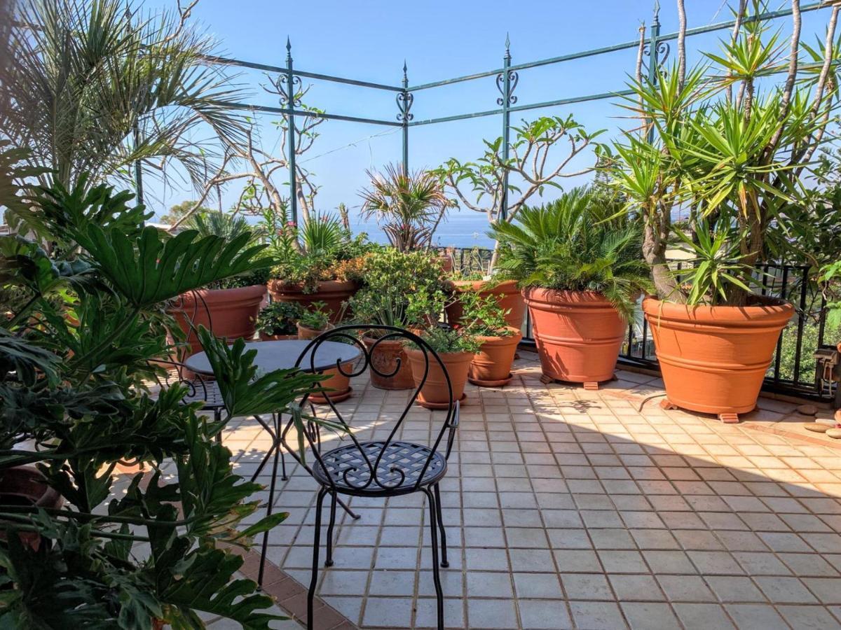 Terrazza Pavone Apartment Aci Castello Ngoại thất bức ảnh