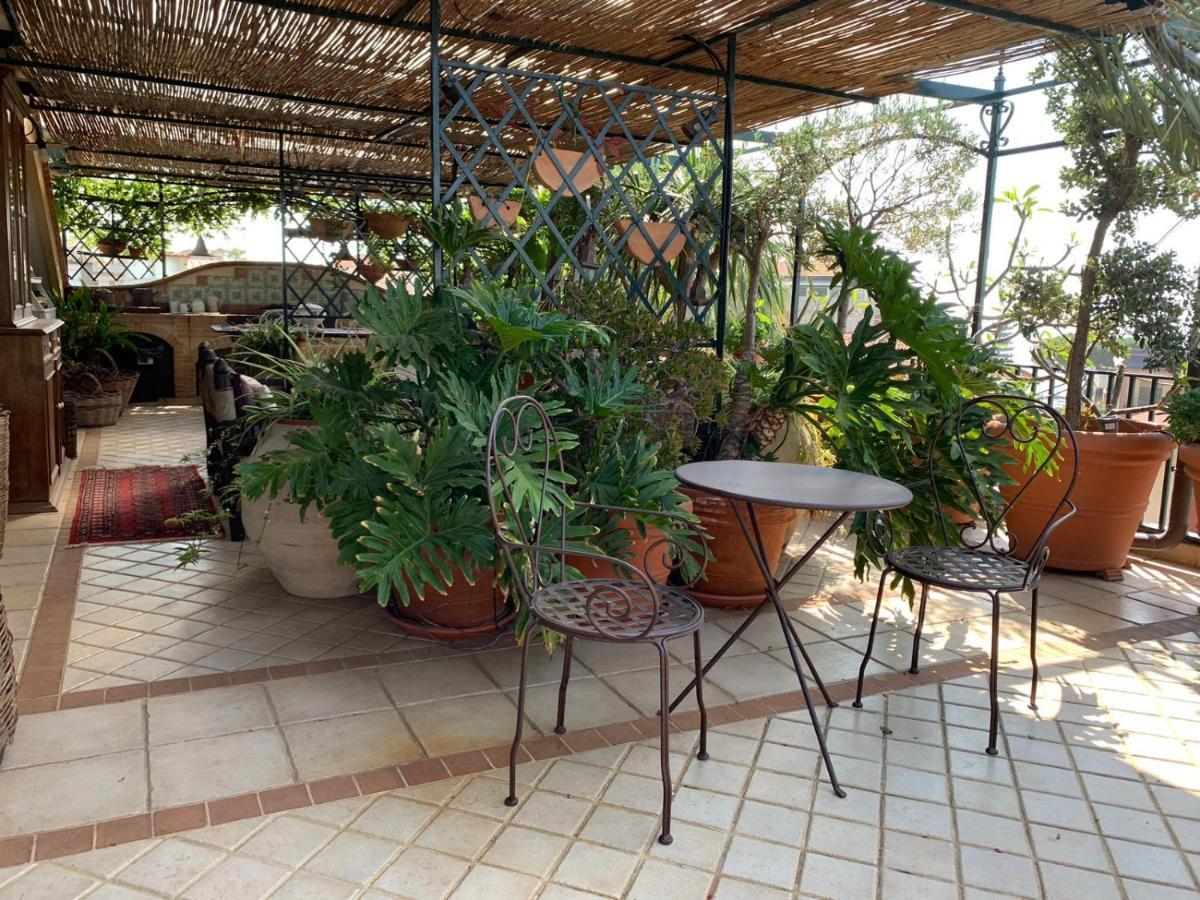 Terrazza Pavone Apartment Aci Castello Ngoại thất bức ảnh